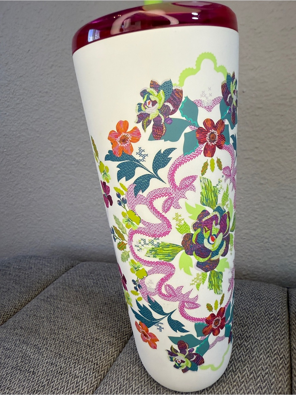 Starbucks Floral Tumbler Bottle, With Flower Straw Topper, 24oz - Picture 5 of 16